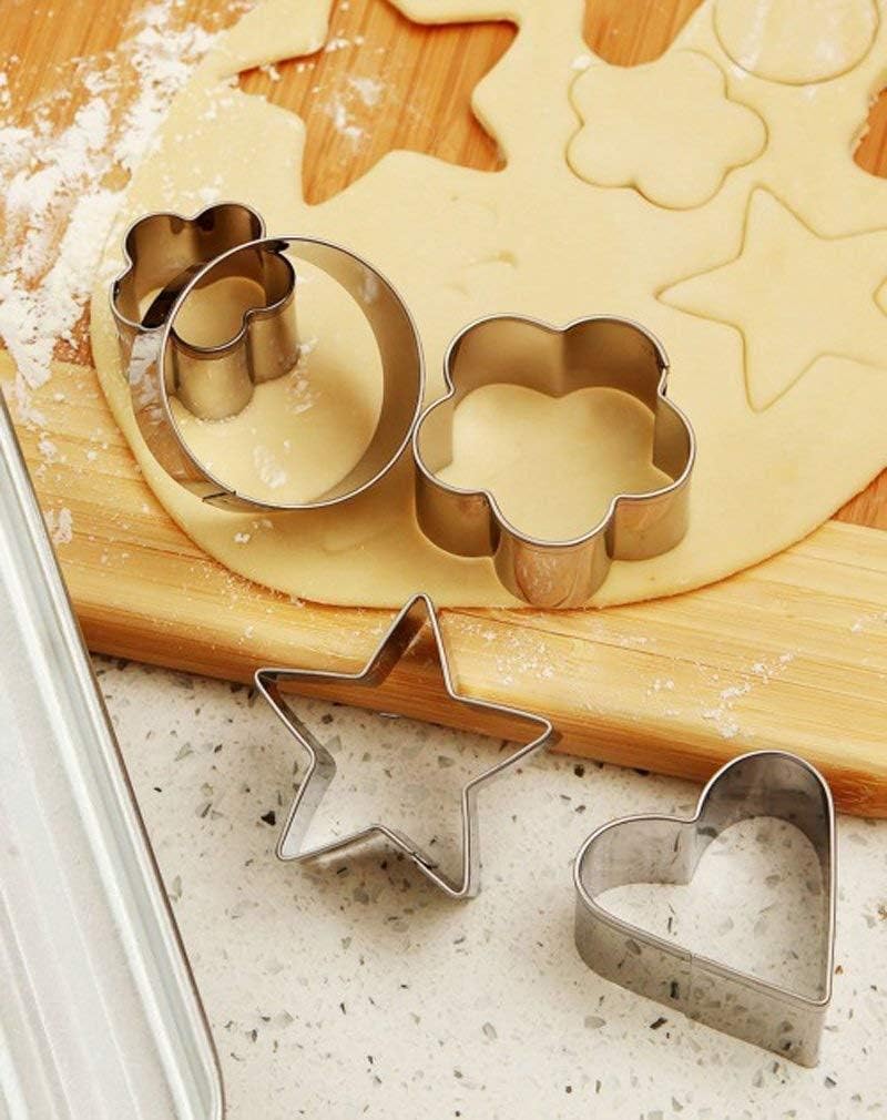 Creation Urban Horizon Stainless Steel 4 Different Shape, 12 pcs Set Cookie Cutter Biscuit | Cutlet | Cookie | Pastry | Cake | Muffin Jelly | Fondant Cutter Set for Mould Cake Decorating Tool - Tazeet.com