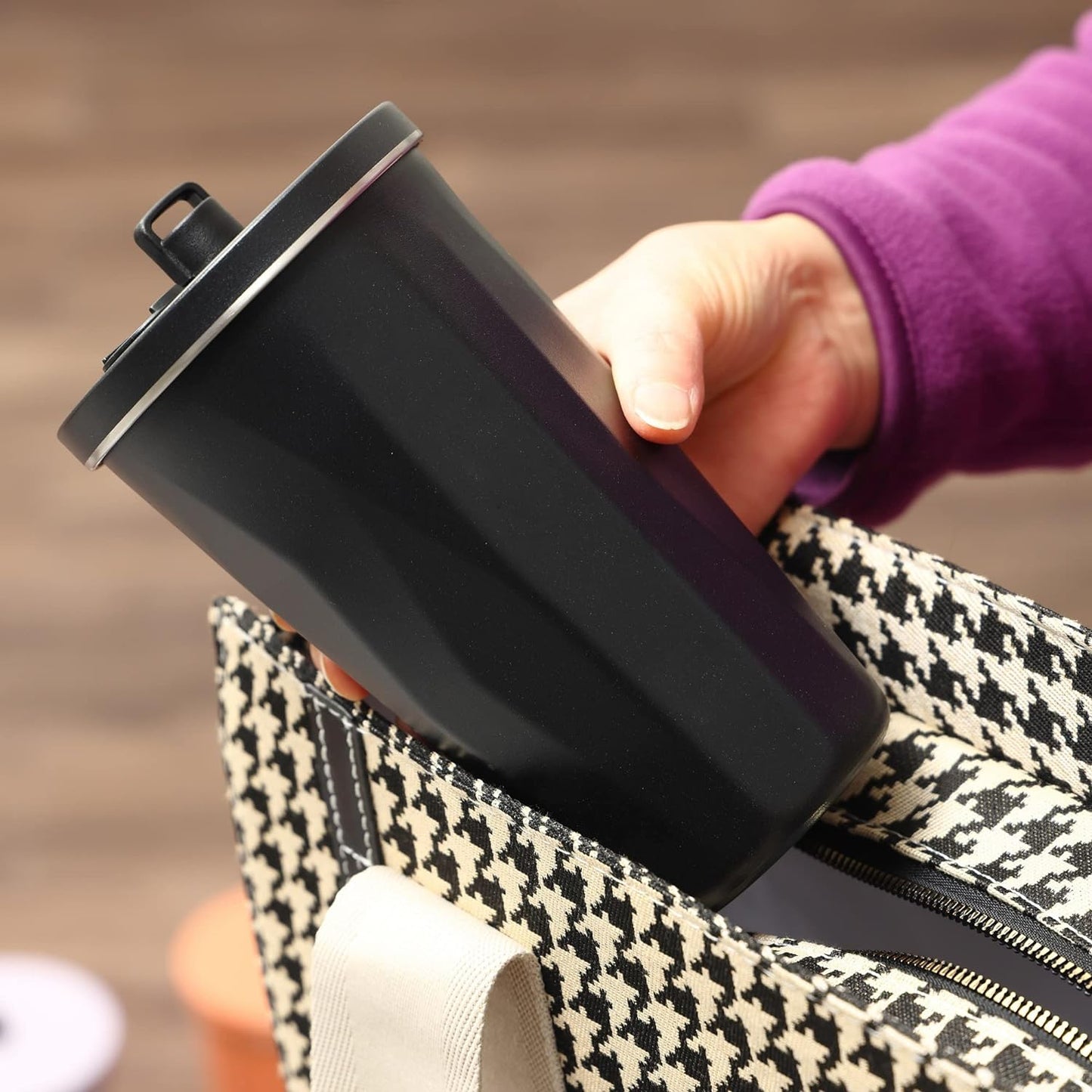 20oz Vacuum Insulated Stainless Steel Travel Mug with Metal Straw - Leakproof, Stylish, and Keep Your Drinks Cold for Hours - Tazeet.com