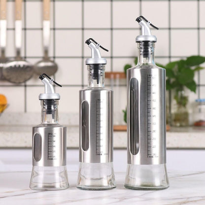 1PCS Stainless Steel Oil Kettle,Multifunctional Oil Kettle Seasoning Storage Dispenser Press Type Leak Proof Vinegar Bottle Sauce Wine Bottle(1)