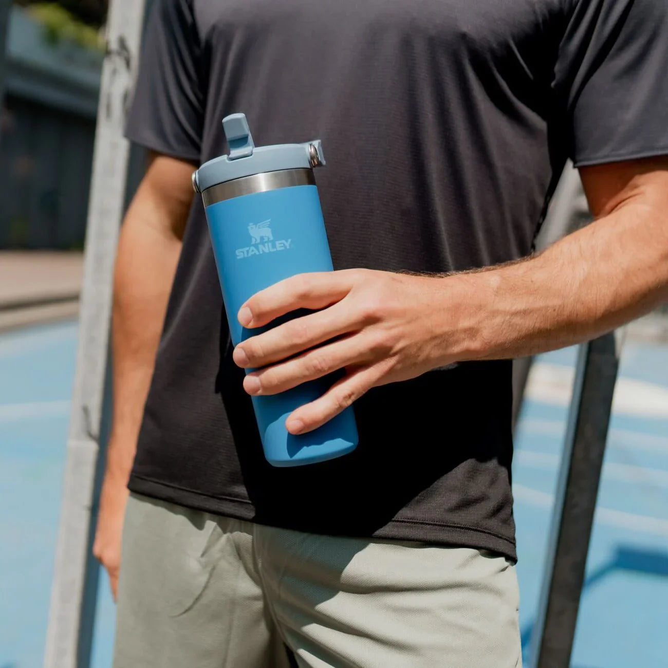 Stanley Classic IceFlow Flip Straw Tumbler 0.89L - Stay Hydrated in Style - Tazeet.com