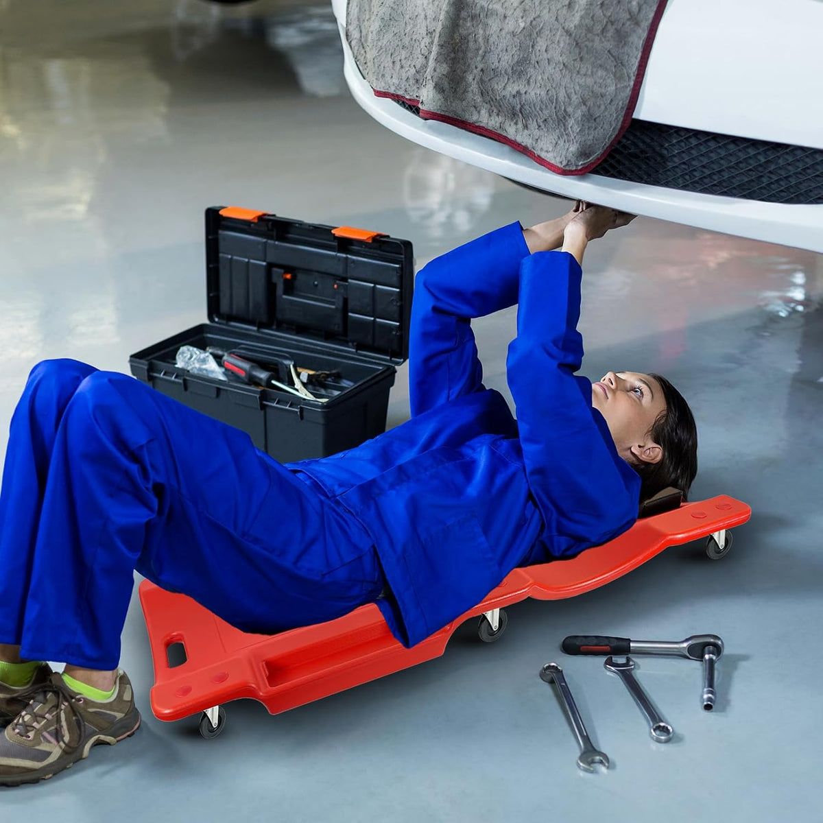 TAZEET red 40-inch mechanic creeper board with padded headrest — gallery view 9